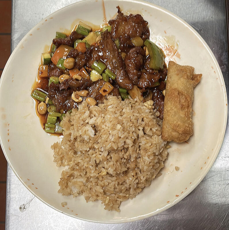 D16.Kung Pao Beef (Spicy)